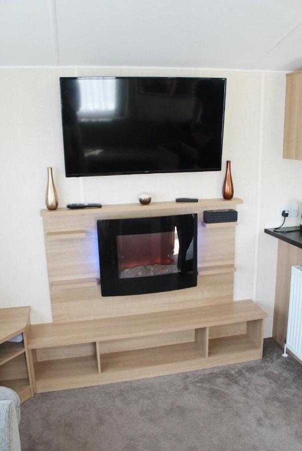 3 Bed Holiday Home プール エクステリア 写真